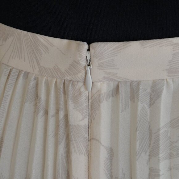 Banana Republic Pleated Floral Cream Maxi Skirt Sz 0 - Picture 7 of 9